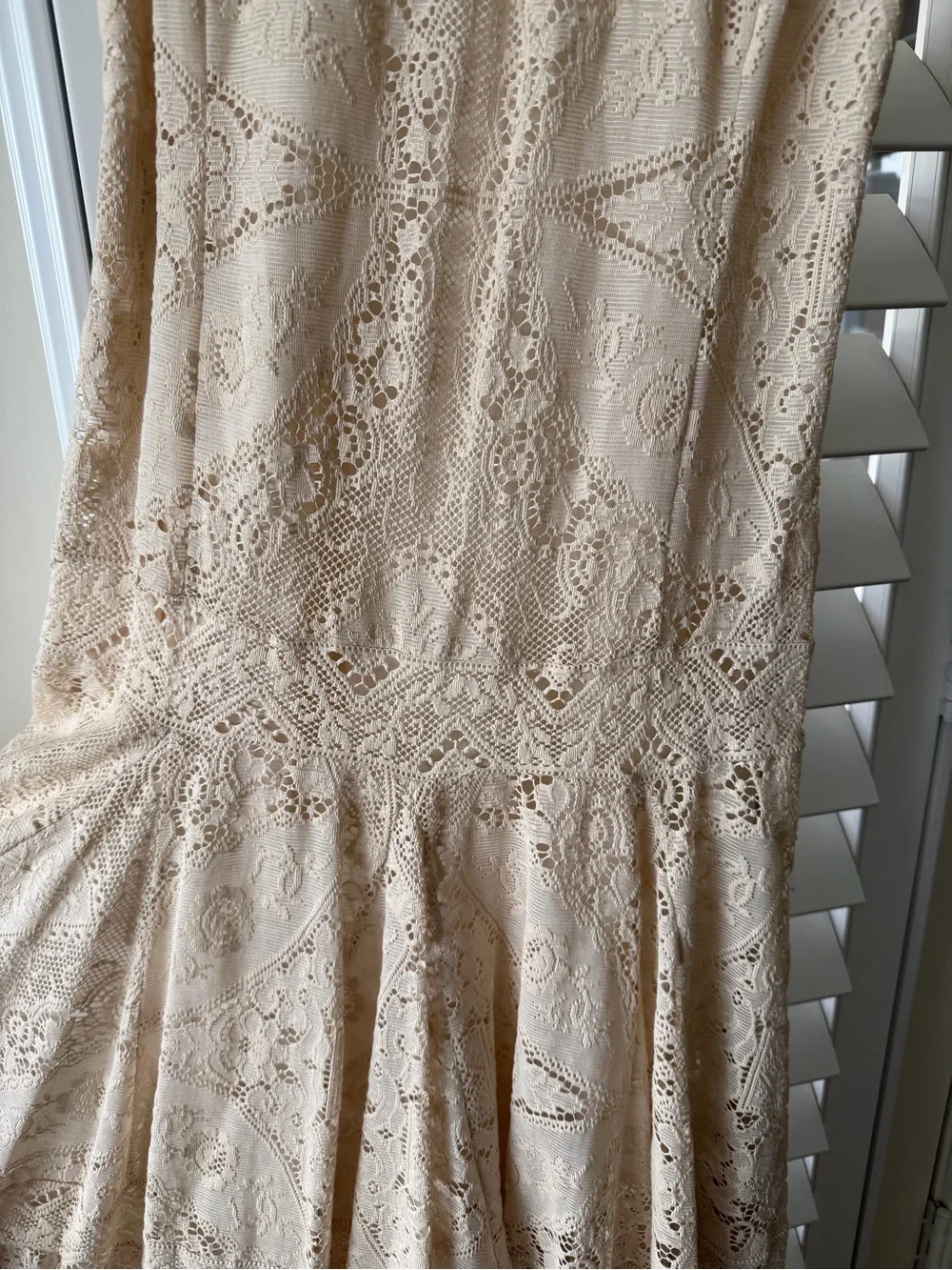 Ralph Lauren Sleeveless Creamy Blush Lace Midi Dress - Picture 4 of 7